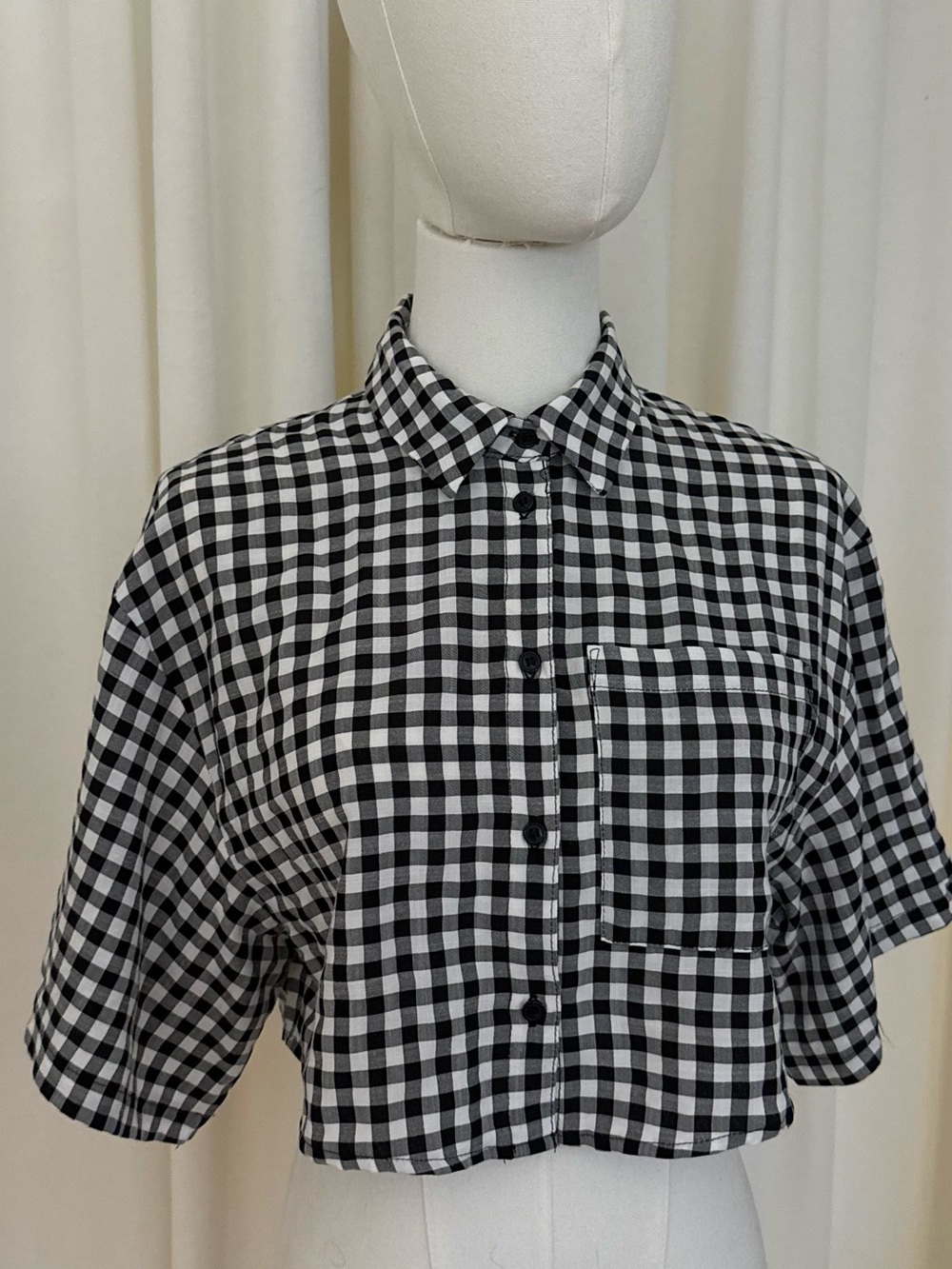 Topshop Black & White Gingham Short-Sleeve Button-Down Shirt